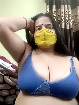 Snapshot of IndianAngle chatting on October 28, 2025, 8:52 pm IndianAngle online show from October 28, 2025, 8:52 pm