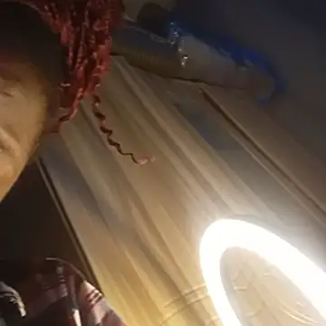 amarrabrown2024 online show from November 19, 2025, 11:38 pm