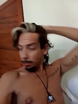 tayllorscott online show from February 22, 2026, 3:24 pm