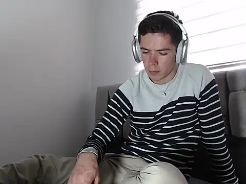 Eliantg online show from December 28, 2024, 9:19 pm