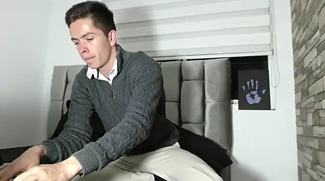 Eliantg online show from January 4, 2025, 1:21 am