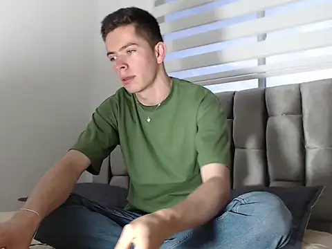 Eliantg online show from December 25, 2024, 10:48 pm