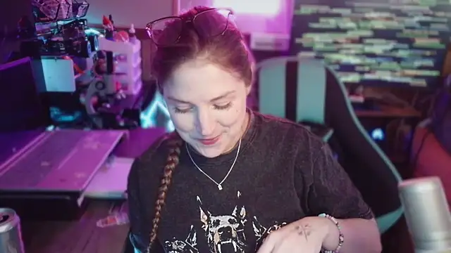 mirannacult online show from March 23, 2026, 11:37 pm