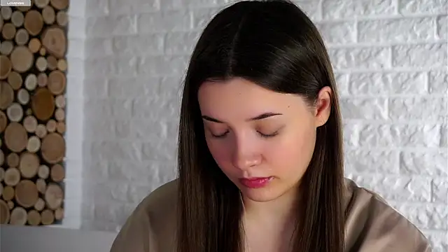 LowOncoming online show from October 17, 2025, 1:31 am