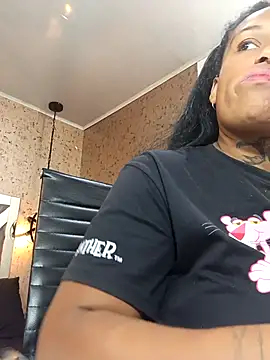 Michelle Brito1 online show from October 9, 2025, 10:10 pm