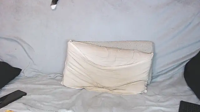 Snapshot of qustci-couple chatting on October 18, 2025, 8:55 pm qustci-couple online show from October 18, 2025, 8:55 pm