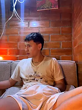 pipeynick online show from October 18, 2025, 2:35 am