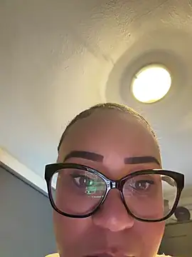 BaddieMelanie online show from March 9, 2026, 4:43 pm