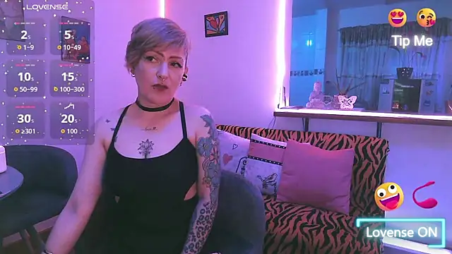 Maria fernandaxxx  online show from November 12, 2025, 8:12 pm