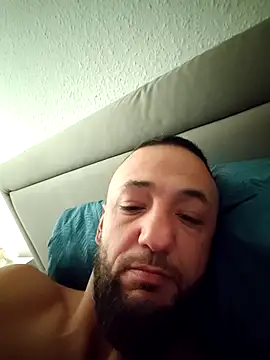 Reeeks69 online show from April 6, 2026, 6:03 am