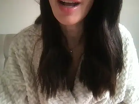 paolajonez online show from May 10, 2026, 12:53 pm