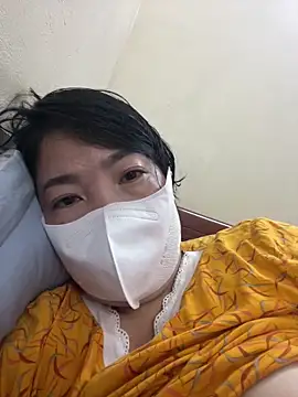 Hachi Sweetbabie  online show from December 16, 2025, 1:26 pm