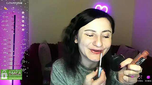 Muse kitty jenia online show from December 5, 2025, 6:28 pm