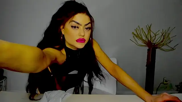 aishahottie online show from February 21, 2025, 2:50 am