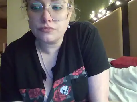 Lalalynn online show from March 9, 2026, 4:05 am