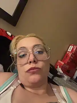 Lalalynn online show from February 25, 2026, 5:51 am