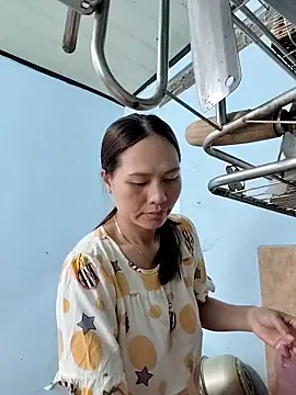 Baby-ladyass20 online show from November 2, 2025, 3:00 am