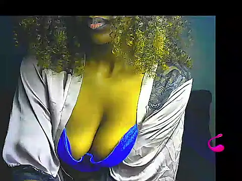 lilylovexx online show from June 15, 2026, 4:12 am
