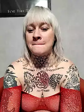 poussichienne online show from January 19, 2026, 3:38 pm