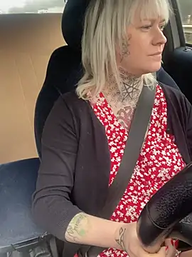 poussichienne online show from February 26, 2026, 10:04 am