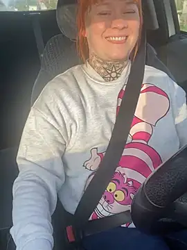 poussichienne online show from March 9, 2026, 7:23 am