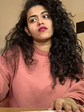 Curvydesifromgermany online show from December 10, 2024, 12:38 pm