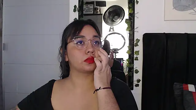Snapshot of Alezapark chatting on August 9, 2026, 3:07 pm Alezapark online show from August 9, 2026, 3:07 pm