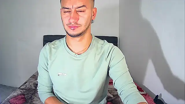 Kevin Torres online show from November 12, 2025, 4:16 am