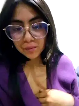 Auroratata online show from November 23, 2025, 3:27 am