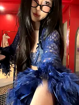 Almiraa68 online show from October 28, 2025, 3:00 pm