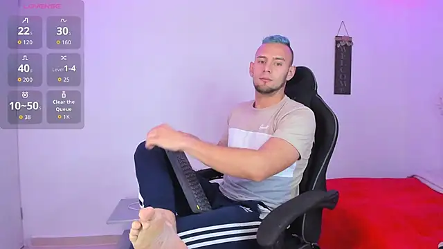 Snapshot of Damon_Bakert chatting on November 11, 2025, 1:39 pm Damon Bakert online show from November 11, 2025, 1:39 pm