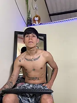 Lukas strong online show from November 24, 2025, 2:06 pm