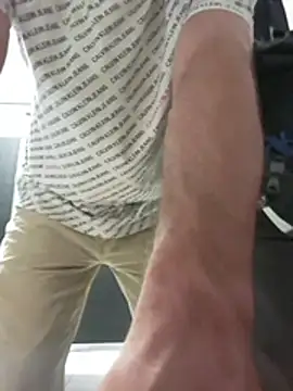 Snapshot of bigdickdaddy2184 chatting on February 14, 2026, 11:10 am bigdickdaddy2184 online show from February 14, 2026, 11:10 am