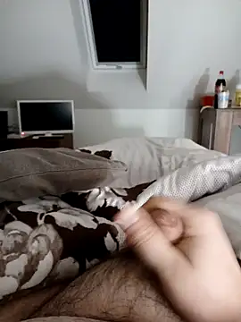 Snapshot of BennoSingle chatting on January 20, 2025, 7:35 pm BennoSingle online show from January 20, 2025, 7:35 pm