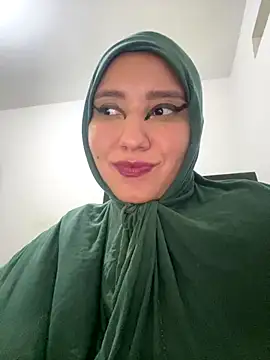 hannahayat online show from October 20, 2025, 10:21 pm