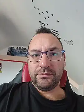 Fantaxx86 online show from November 9, 2025, 11:36 am