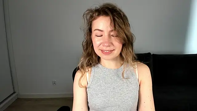 Mia Tasty online show from April 12, 2026, 1:25 pm