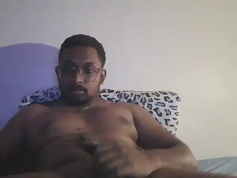 Snapshot of chennaibull101 chatting on January 5, 2026, 8:12 pm chennaibull101 online show from January 5, 2026, 8:12 pm