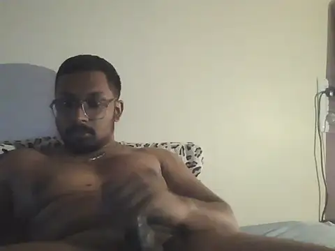 Snapshot of chennaibull101 chatting on January 10, 2026, 7:31 pm chennaibull101 online show from January 10, 2026, 7:31 pm