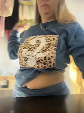 Emiily lee online show from February 11, 2026, 10:15 am