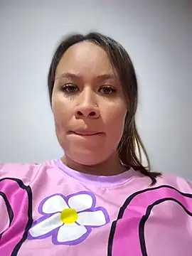 Snapshot of Emiily_lee chatting on May 10, 2026, 5:48 pm Emiily lee online show from May 10, 2026, 5:48 pm