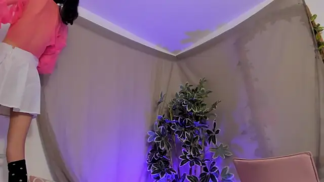 BonnieCute  online show from October 10, 2025, 11:49 pm