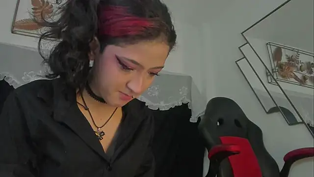 BonnieCute  online show from November 4, 2025, 11:41 pm