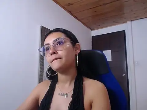 antonella sweetlittle online show from October 9, 2025, 12:28 pm