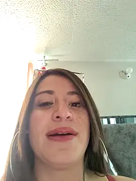 Alona Evans online show from October 9, 2025, 6:08 pm