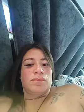 Snapshot of Alona_Evans chatting on February 7, 2026, 4:37 pm Alona Evans online show from February 7, 2026, 4:37 pm