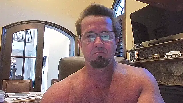 sluttydylan online show from November 7, 2025, 7:07 pm