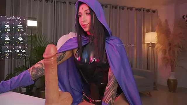 Snapshot of Lilithfosterr chatting on November 1, 2025, 12:28 am Lilithfosterr online show from November 1, 2025, 12:28 am