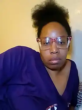 madamsensuale online show from February 13, 2025, 2:01 am