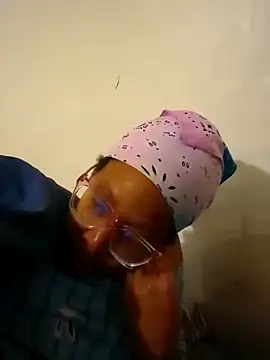 madamsensuale online show from January 9, 2025, 3:26 am